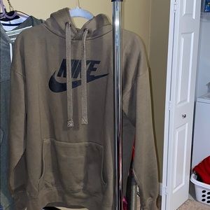 Large Men’s Nike Hoodie. Army green/ black